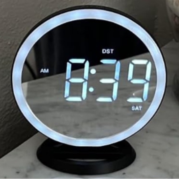 Mirror Alarm Clock - Picture 2 of 11